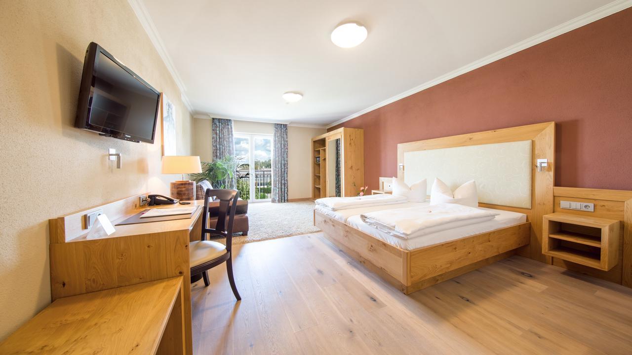 Heuboden Hotel Landhaus Blum Umkirch Extérieur photo