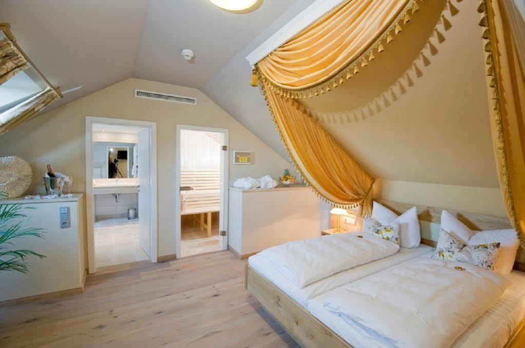 Heuboden Hotel Landhaus Blum Umkirch Extérieur photo